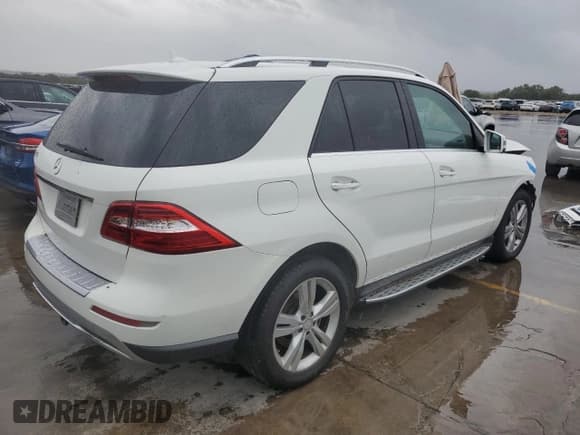 ✅ 2015 Mercedes-Benz M 350 • VIN: 4JGDA5JB6FA482970 • Lot: 71803653. Listed on Copart with 234,471 mi. Free auction sales archive from the USA and detailed vehicle history report at DreamBid. Image 3.