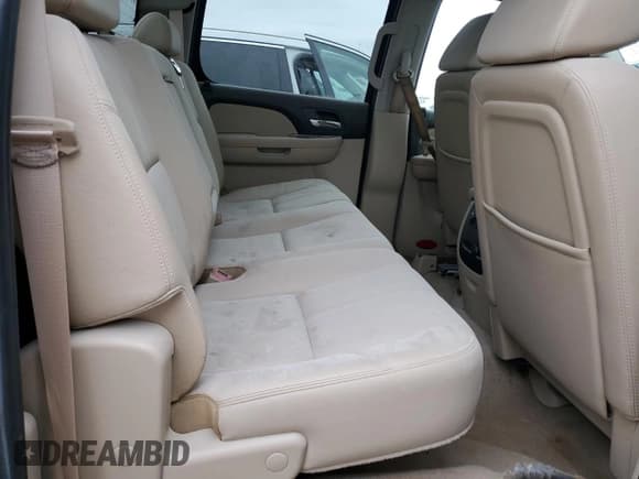 ✅ 2008 Chevrolet Silverado 2500HD Work Truck • VIN: 1GCHK23K68F221598 • Lot: 74924904. Wystawiony na Copart z przebiegiem Nie podano. Bezpłatny archiwum sprzedaży aukcyjnych z USA i szczegółowy raport historii pojazdu na DreamBid. Zdjęcie 10.