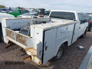 ✅ 1993 Chevrolet Silverado 2500 • VIN: 1GCFC24K6PE121279 • Lot: 42165098. Wystawiony na IAAI z przebiegiem 326 526 mil. Bezpłatny archiwum sprzedaży aukcyjnych z USA i szczegółowy raport historii pojazdu na DreamBid. Zdjęcie 4.