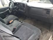 ✅ 2006 Chevrolet Silverado 1500 • VIN: 1GBJC34U66E219197 • Lot: 84921325. Wystawiony na Copart z przebiegiem 144 467 mil. Bezpłatny archiwum sprzedaży aukcyjnych z USA i szczegółowy raport historii pojazdu na DreamBid. Zdjęcie 8.