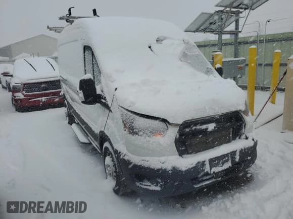 ✅ 2020 Ford Transit Cargo • VIN: 1FTBR2C86LKB45032 • Lot: 86892024. Listed on Copart with 186,601 mi. Free auction sales archive from the USA and detailed vehicle history report at DreamBid. Image 4.