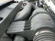 ✅ 2013 Ford Econoline Cargo Commercial • VIN: 1FTNE1EW6DDB06235 • Lot: 43594612. Wystawiony na IAAI z przebiegiem 190 331 mil. Bezpłatny archiwum sprzedaży aukcyjnych z USA i szczegółowy raport historii pojazdu na DreamBid. Zdjęcie 18.