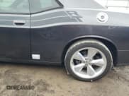 ✅ 2014 Dodge Challenger R/T Classic • VIN: 2C3CDYBT6EH196735 • Lot: 76227254. Wystawiony na Copart z przebiegiem 89 575 mil. Bezpłatny archiwum sprzedaży aukcyjnych z USA i szczegółowy raport historii pojazdu na DreamBid. Zdjęcie 12.