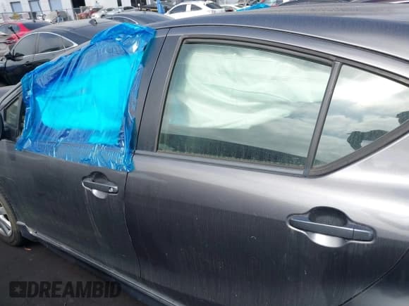 ✅ 2017 Toyota Prius One • VIN: JTDKDTB39H1592526 • Lot: 42474365. Wystawiony na IAAI z przebiegiem 124 777 mil. Bezpłatny archiwum sprzedaży aukcyjnych z USA i szczegółowy raport historii pojazdu na DreamBid. Zdjęcie 15.