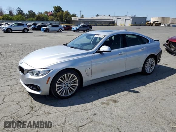 ✅ 2015 BMW 4 Series 428i • VIN: WBA4A9C52FGL86475 • Lot: 70257175. Listed on Copart with 51,357 mi. Free auction sales archive from the USA and detailed vehicle history report at DreamBid. Image 1.