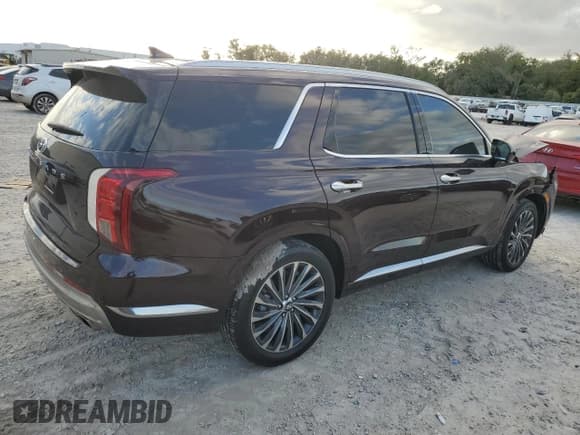 ✅ 2024 Hyundai Palisade Calligraphy • VIN: KM8R74GE5RU773091 • Lot: 84504794. Listed on Copart with 11,179 mi. Free auction sales archive from the USA and detailed vehicle history report at DreamBid. Image 3.