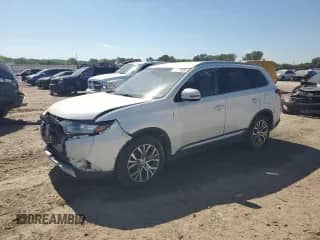 2017 Mitsubishi Outlander SE с VIN JA4AZ3A33HZ051790, выставлен на аукционе Copart как лот 81827925 с пробегом 161 022 миль миль и Списание • Salvage title. История ставок и продаж доступна на DreamBid. Изображение 1.
