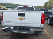 ✅ 2019 Chevrolet Colorado 2WD Work Truck • VIN: 1GCHSBEA4K1170109 • Lot: 41934824. Wystawiony na IAAI z przebiegiem 105 970 mil. Bezpłatny archiwum sprzedaży aukcyjnych z USA i szczegółowy raport historii pojazdu na DreamBid. Zdjęcie 16.