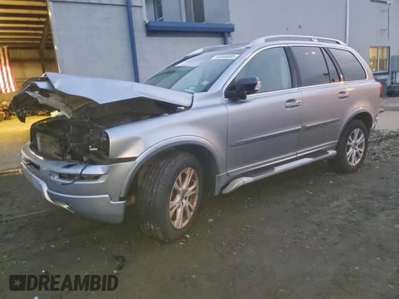 ✅ 2013 Volvo XC90 Premier Plus • VIN: YV4952CZ9D1638100 • Lot: 93369005. Wystawiony na Copart z przebiegiem 130 410 mil. Bezpłatny archiwum sprzedaży aukcyjnych z USA i szczegółowy raport historii pojazdu na DreamBid. Zdjęcie 1.