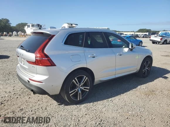 ✅ 2019 Volvo XC60 Momentum • VIN: LYV102DK6KB187021 • Lot: 85144565. Listed on Copart with 180,513 mi. Free auction sales archive from the USA and detailed vehicle history report at DreamBid. Image 3.