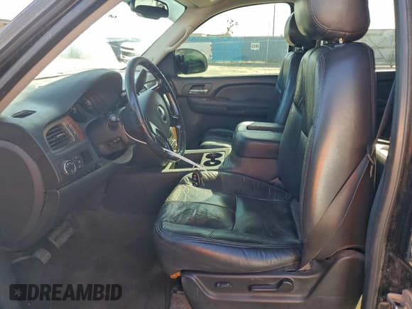 ✅ 2007 Chevrolet Tahoe LTZ • VIN: 1GNFC13077R426218 • Lot: 96484295. Listed on Copart with 243,937 mi. Free auction sales archive from the USA and detailed vehicle history report at DreamBid. Image 7.