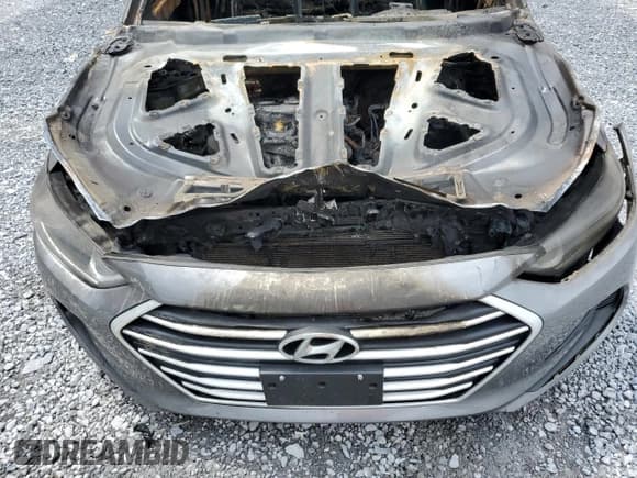 ✅ 2018 Hyundai Elantra Limited • VIN: 5NPD84LF0JH300787 • Лот: 60993615. Опубликован ранее на Copart с пробегом Не указан. Бесплатный доступ к архиву аукционных продаж из США и подробный отчёт об истории автомобиля на DreamBid. Изображение 11.