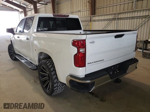 ✅ 2019 Chevrolet Silverado 1500 LT • VIN: 1GCPWCED0KZ141126 • Lot: 67843755. Wystawiony na Copart z przebiegiem 30 755 mil. Bezpłatny archiwum sprzedaży aukcyjnych z USA i szczegółowy raport historii pojazdu na DreamBid. Zdjęcie 3.