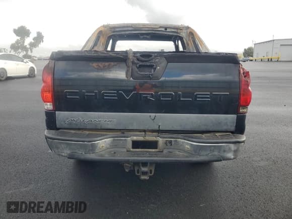 ✅ 2005 Chevrolet Avalanche LS • VIN: 3GNEC12Z35G153528 • Lot: 93129595. Wystawiony na Copart z przebiegiem Nie podano. Bezpłatny archiwum sprzedaży aukcyjnych z USA i szczegółowy raport historii pojazdu na DreamBid. Zdjęcie 6.