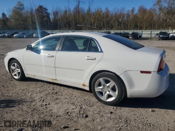 ✅ 2012 Chevrolet Malibu 1LS • VIN: 1G1ZB5E09CF222344 • Lot: 76659564. Listed on Copart with 84,735 mi. Free auction sales archive from the USA and detailed vehicle history report at DreamBid. Image 2.