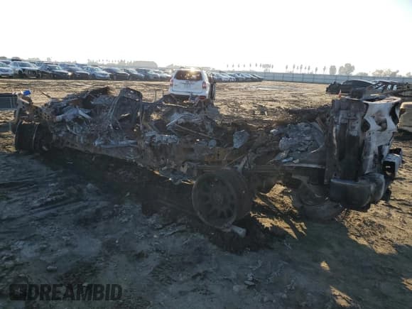 ✅ 2022 Ford F-250 XL • VIN: 1FT8W2BT8NED61071 • Lot: 41695165. Listed on Copart with Not provided. Free auction sales archive from the USA and detailed vehicle history report at DreamBid. Image 2.