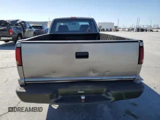 ✅ 2001 Chevrolet S-10 • VIN: 1GCCS14W618204039 • Лот: 50058715. Опубликован ранее на Copart с пробегом 118 744 миль. Бесплатный доступ к архиву аукционных продаж из США и подробный отчёт об истории автомобиля на DreamBid. Изображение 6.