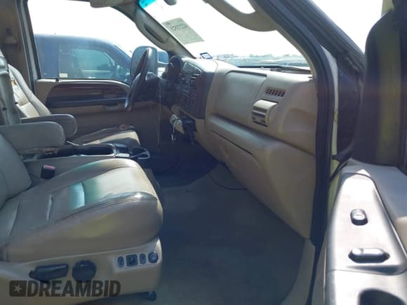 ✅ 2005 Ford F-250 XL • VIN: 1FTSW21P25EA13745 • Lot: 42273521. Listed on IAAI with 259,024 mi. Free auction sales archive from the USA and detailed vehicle history report at DreamBid. Image 5.