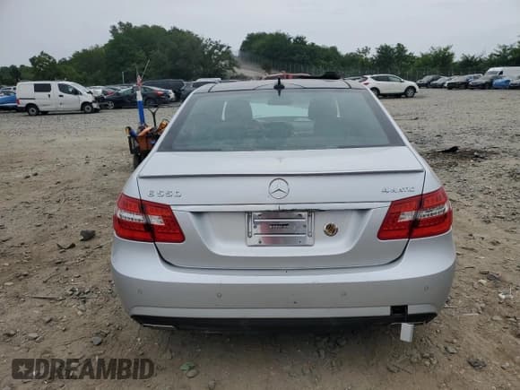 ✅ 2011 Mercedes-Benz E 550 Luxury • VIN: WDDHF9AB0BA373662 • Лот: 66473585. Опубликован ранее на Copart с пробегом Не указан. Бесплатный доступ к архиву аукционных продаж из США и подробный отчёт об истории автомобиля на DreamBid. Изображение 6.