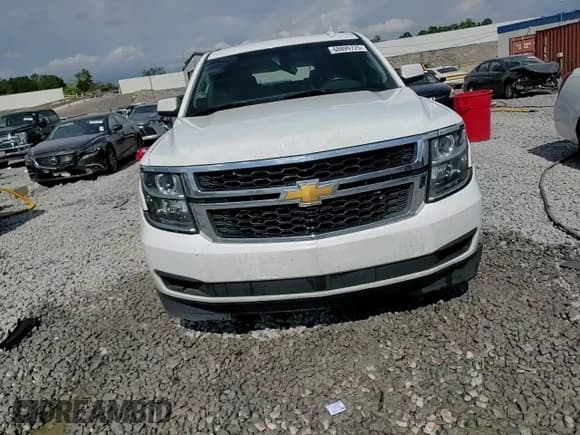 ✅ 2016 Chevrolet Suburban LS • VIN: 1GNSKGKC3GR144206 • Lot: 68899725. Wystawiony na Copart z przebiegiem 166 424 mil. Bezpłatny archiwum sprzedaży aukcyjnych z USA i szczegółowy raport historii pojazdu na DreamBid. Zdjęcie 14.