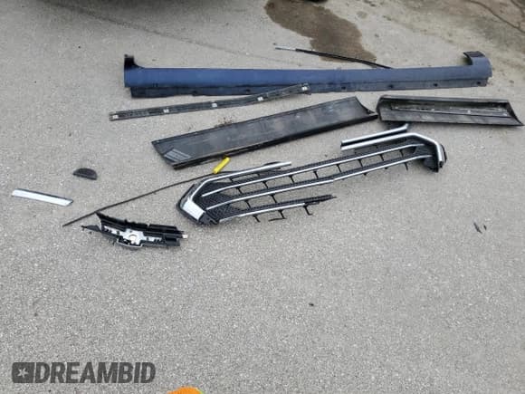 ✅ 2001 Buick Regal LS • VIN: 2G4WB55K911312427 • Lot: 59518915. Listed on Copart with 211,572 mi. Free auction sales archive from the USA and detailed vehicle history report at DreamBid. Image 12.