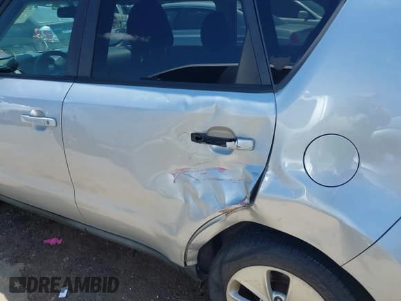 ✅ 2016 Kia Soul • VIN: KNDJN2A21G7858631 • Lot: 42829380. Listed on IAAI with 100,187 mi. Free auction sales archive from the USA and detailed vehicle history report at DreamBid. Image 6.