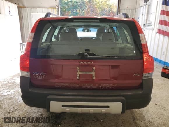 ✅ 2006 Volvo XC70 • VIN: YV4SZ592X61231701 • Lot: 89533255. Wystawiony na Copart z przebiegiem 107 667 mil. Bezpłatny archiwum sprzedaży aukcyjnych z USA i szczegółowy raport historii pojazdu na DreamBid. Zdjęcie 6.