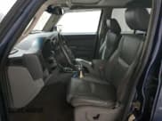 ✅ 2006 Jeep Commander • VIN: 1J8HG48N86C129562 • Lot: 81072005. Wystawiony na Copart z przebiegiem 105 523 mil. Bezpłatny archiwum sprzedaży aukcyjnych z USA i szczegółowy raport historii pojazdu na DreamBid. Zdjęcie 7.