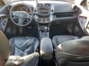 ✅ 2009 Toyota RAV4 Sport • VIN: JTMBK32V595073877 • Лот: 96414365. Опубликован ранее на Copart с пробегом 271 857 миль. Бесплатный доступ к архиву аукционных продаж из США и подробный отчёт об истории автомобиля на DreamBid. Изображение 8.