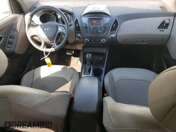 2015 Hyundai Tucson GLS with VIN KM8JTCAF3FU110022, listed as a Copart auction lot 47961694 with 60,354 mi miles and . Bid and sale history available at DreamBid. Image 8.