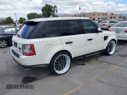 ✅ 2010 Land Rover Range Rover Sport SC • VIN: SALSH2E42AA224075 • Lot: 43176659. Wystawiony na IAAI z przebiegiem 129 476 mil. Bezpłatny archiwum sprzedaży aukcyjnych z USA i szczegółowy raport historii pojazdu na DreamBid. Zdjęcie 4.