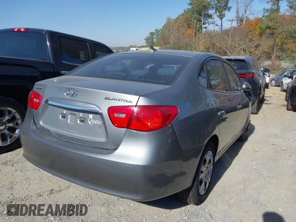 ✅ 2010 Hyundai Elantra SE • VIN: KMHDU4AD3AU179123 • Lot: 43637537. Listed on IAAI with 131,064 mi. Free auction sales archive from the USA and detailed vehicle history report at DreamBid. Image 4.