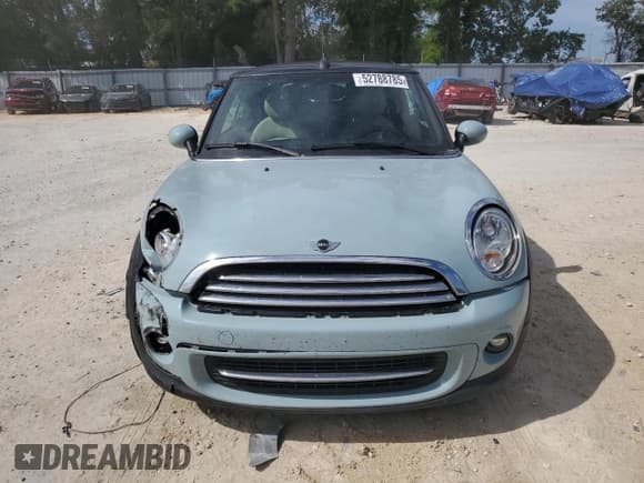 ✅ 2014 MINI Convertible • VIN: WMWZN3C53ET861483 • Lot: 52788785. Wystawiony na Copart z przebiegiem 20 274 mil. Bezpłatny archiwum sprzedaży aukcyjnych z USA i szczegółowy raport historii pojazdu na DreamBid. Zdjęcie 5.