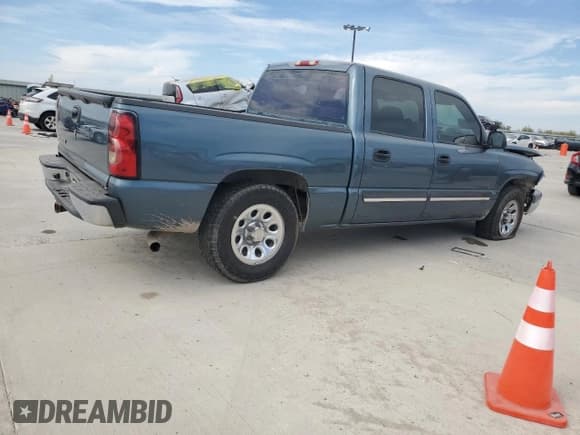 ✅ 2007 Chevrolet Silverado 1500 LS • VIN: 2GCEC13V371171379 • Lot: 86713915. Listed on Copart with 235,031 mi. Free auction sales archive from the USA and detailed vehicle history report at DreamBid. Image 3.