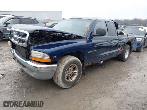 ✅ 2000 Dodge Dakota • VIN: 1B7GL22X8YS553040 • Lot: 41186125. Listed on IAAI with 88,127 mi. Free auction sales archive from the USA and detailed vehicle history report at DreamBid. Image 17.