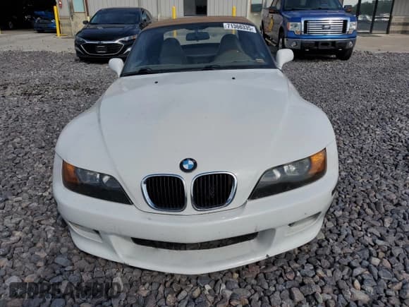 ✅ 1997 BMW 3 Series Z3 2.8 • VIN: 4USCJ3322VLC03466 • Lot: 71366335. Listed on Copart with 97,261 mi. Free auction sales archive from the USA and detailed vehicle history report at DreamBid. Image 5.