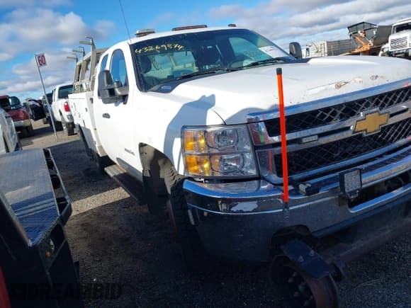 ✅ 2012 Chevrolet Silverado 2500HD • VIN: 1GB2KVCG3CZ337730 • Lot: 43269374. Wystawiony na IAAI z przebiegiem Nie podano. Bezpłatny archiwum sprzedaży aukcyjnych z USA i szczegółowy raport historii pojazdu na DreamBid. Zdjęcie 1.