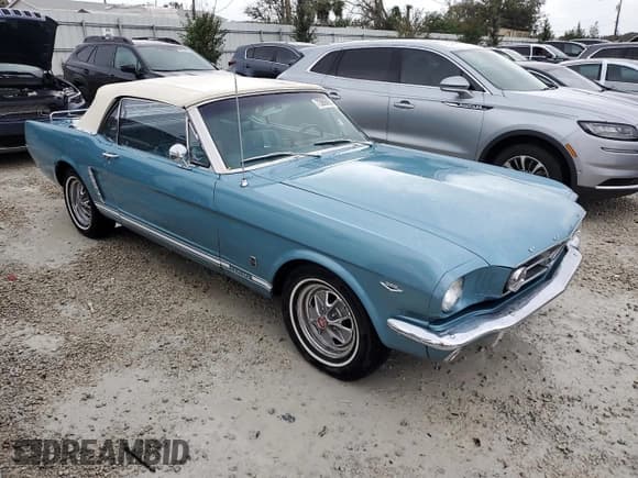 ✅ 1965 Ford Mustang • VIN: 5F08C774332 • Lot: 73866924. Wystawiony na Copart z przebiegiem 14 296 mil. Bezpłatny archiwum sprzedaży aukcyjnych z USA i szczegółowy raport historii pojazdu na DreamBid. Zdjęcie 4.
