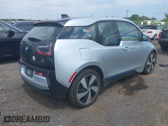 ✅ 2015 BMW i3 • VIN: WBY1Z4C50FV502820 • Lot: 42804593. Wystawiony na IAAI z przebiegiem 58 739 mil. Bezpłatny archiwum sprzedaży aukcyjnych z USA i szczegółowy raport historii pojazdu na DreamBid. Zdjęcie 4.