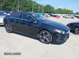 ✅ 2019 Mercedes-Benz A 220 • VIN: WDD3G4FB8KW021337 • Лот: 42628713. Опубликован ранее на IAAI с пробегом 52 910 миль. Бесплатный доступ к архиву аукционных продаж из США и подробный отчёт об истории автомобиля на DreamBid. Изображение 1.