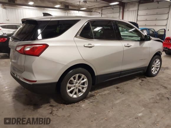 ✅ 2018 Chevrolet Equinox LT • VIN: 3GNAXSEV4JS579267 • Лот: 43296758. Опубликован ранее на IAAI с пробегом 85 310 миль. Бесплатный доступ к архиву аукционных продаж из США и подробный отчёт об истории автомобиля на DreamBid. Изображение 4.