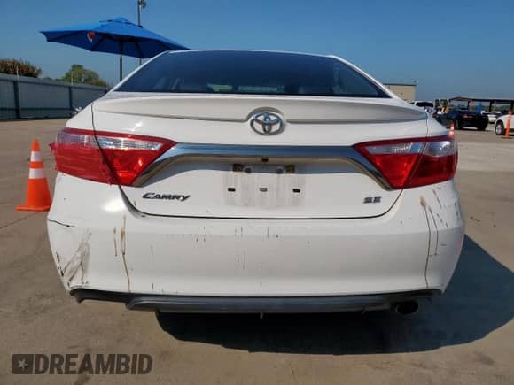 2016 Toyota Camry XLE с VIN 4T1BF1FKXGU244548, выставлен на аукционе Copart как лот 71154125 с пробегом 108 310 миль миль и Списание • Salvage title. История ставок и продаж доступна на DreamBid. Изображение 6.