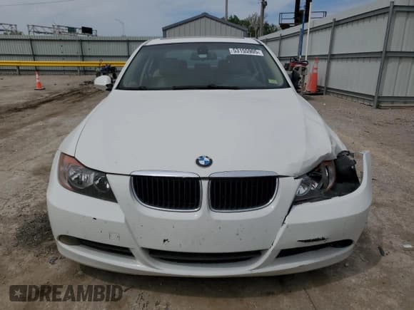 ✅ 2006 BMW 3 Series 325i • VIN: WBAVB13506PT18520 • Лот: 53155905. Опубликован ранее на Copart с пробегом 260 361 миль. Бесплатный доступ к архиву аукционных продаж из США и подробный отчёт об истории автомобиля на DreamBid. Изображение 5.