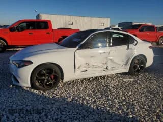 ✅ 2021 Alfa Romeo Giulia Ti • VIN: ZARFAMBN2M7644190 • Lot: 81371764. Wystawiony na Copart z przebiegiem Nie podano. Bezpłatny archiwum sprzedaży aukcyjnych z USA i szczegółowy raport historii pojazdu na DreamBid. Zdjęcie 1.