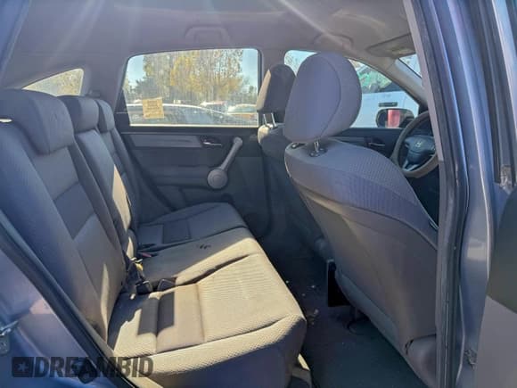 ✅ 2007 Honda CR-V LX • VIN: JHLRE383X7C073266 • Lot: 94758605. Wystawiony na Copart z przebiegiem 193 006 mil. Bezpłatny archiwum sprzedaży aukcyjnych z USA i szczegółowy raport historii pojazdu na DreamBid. Zdjęcie 6.