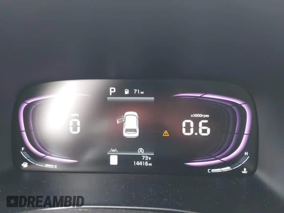 ✅ 2025 Kia Soul LX • VIN: KNDJ23AU0S7931562 • Lot: 42681778. Wystawiony na IAAI z przebiegiem 14 416 mil. Bezpłatny archiwum sprzedaży aukcyjnych z USA i szczegółowy raport historii pojazdu na DreamBid. Zdjęcie 7.