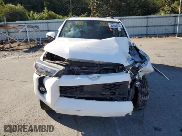 ✅ 2023 Toyota 4Runner SR5 Premium • VIN: JTENU5JR5P6120092 • Лот: 72053035. Опубликован ранее на Copart с пробегом 69 791 миль. Бесплатный доступ к архиву аукционных продаж из США и подробный отчёт об истории автомобиля на DreamBid. Изображение 5.