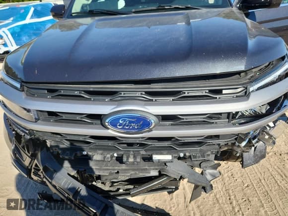 ✅ 2022 Ford Expedition XLT • VIN: 1FMJU1HT3NEA55402 • Lot: 86212765. Listed on Copart with 48,970 mi. Free auction sales archive from the USA and detailed vehicle history report at DreamBid. Image 12.