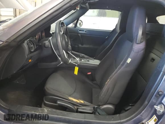 ✅ 2006 Mazda MX-5 Miata Touring • VIN: JM1NC25F660118732 • Lot: 74679834. Wystawiony na Copart z przebiegiem 84 824 mil. Bezpłatny archiwum sprzedaży aukcyjnych z USA i szczegółowy raport historii pojazdu na DreamBid. Zdjęcie 7.