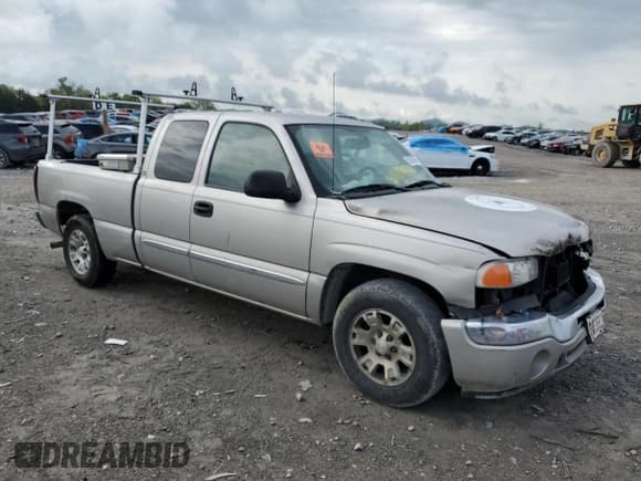✅ 2005 GMC Sierra 1500 SLE • VIN: 2GTEC19T451255083 • Lot: 64167285. Listed on Copart with Not provided. Free auction sales archive from the USA and detailed vehicle history report at DreamBid. Image 4.